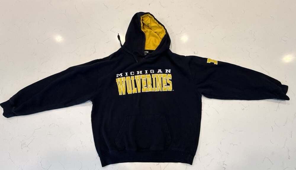 Stadium Athletics Michigan Wolverines Hoodie Navy Blue Yellow Size XL